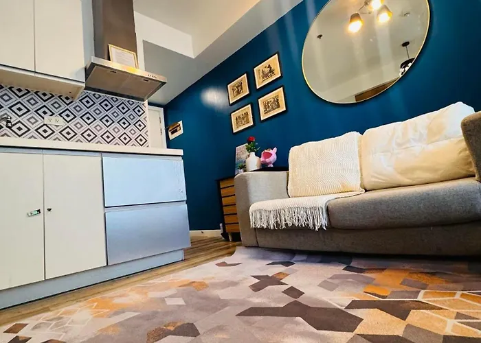 725 Positano Tower - Azure Urban Residences Apartment *